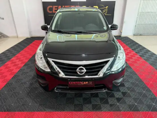 NISSAN-VERSA-2017