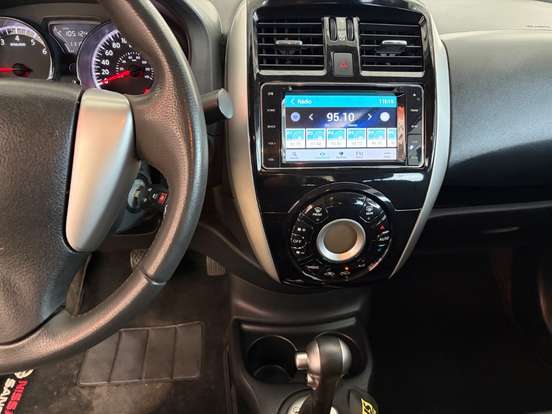 NISSAN-VERSA-1.6 16V FLEXSTART SL 4P XTRONIC NISSAN-VERSA-2017
