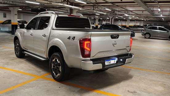 NISSAN-FRONTIER-2025