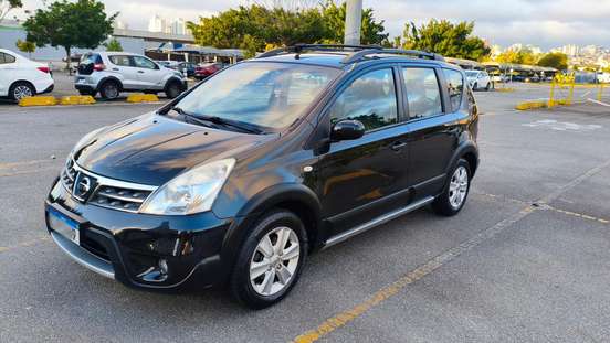 NISSAN-LIVINA-1.8 SL X-GEAR 16V FLEX 4P AUTOMÁTICO NISSAN-LIVINA-2011