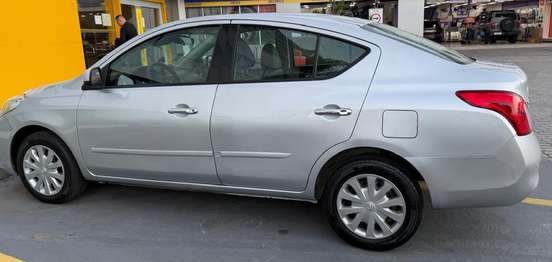 NISSAN-VERSA-2014