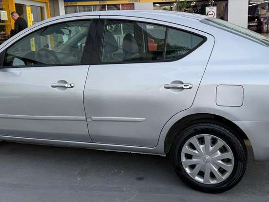 NISSAN-VERSA-1.6 16V FLEX SV 4P MANUAL NISSAN-VERSA-2014