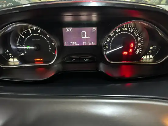 PEUGEOT-2008-1.6 16V FLEX GRIFFE 4P AUTOMÁTICO PEUGEOT-2008-2016