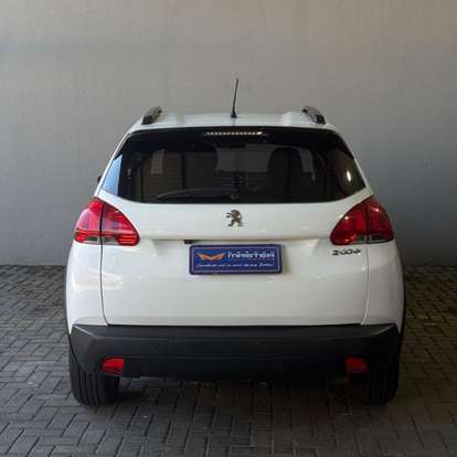 PEUGEOT-2008-2021