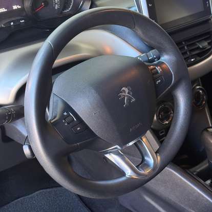 PEUGEOT-2008-2021
