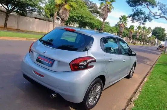 PEUGEOT-208-1.6 ALLURE 16V FLEX 4P AUTOMÁTICO PEUGEOT-208-2017