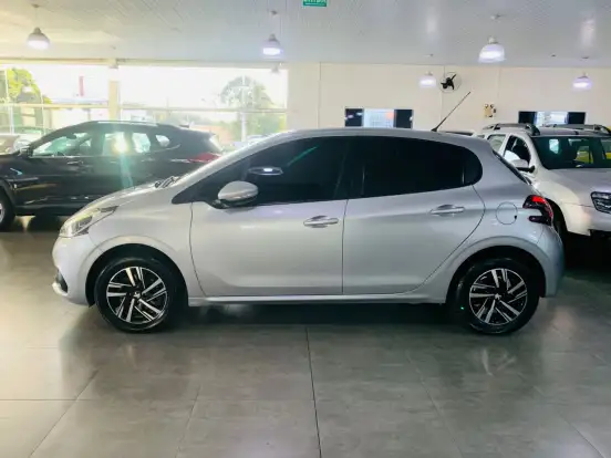 PEUGEOT-208-1.6 ALLURE 16V FLEX 4P AUTOMÁTICO PEUGEOT-208-2016