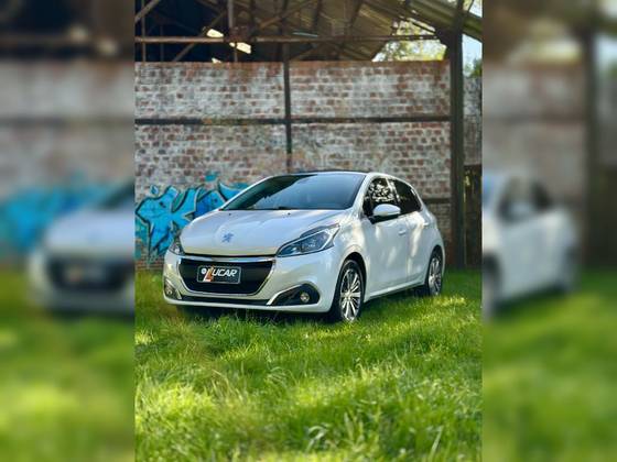PEUGEOT 208 1.6 GRIFFE 16V FLEX 4P AUTOMÁTICO