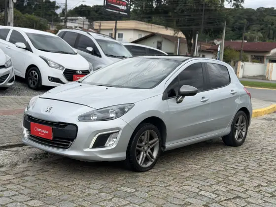 PEUGEOT 308 1.6 GRIFFE THP 16V GASOLINA 4P AUTOMÁTICO