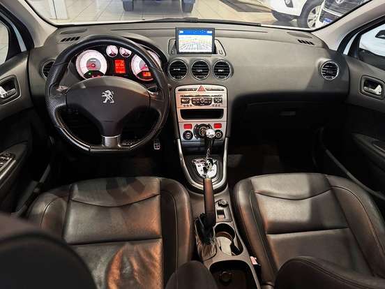 PEUGEOT-308-2015