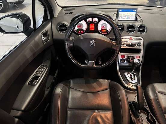 PEUGEOT-308-2015