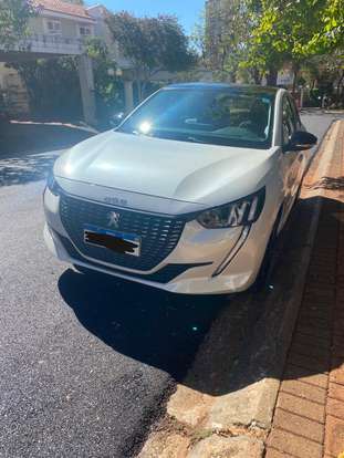 PEUGEOT-208-2022
