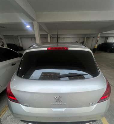 PEUGEOT-308-2016