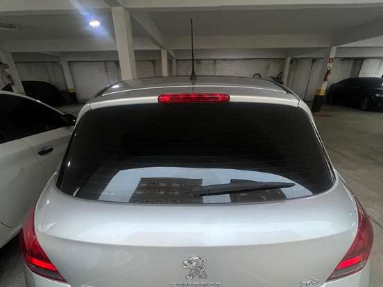 PEUGEOT-308-1.6 GRIFFE THP 16V FLEX 4P AUTOMÁTICO PEUGEOT-308-2016
