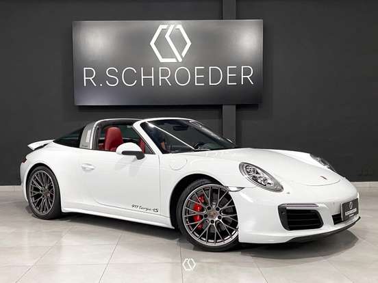 PORSCHE-911-2016