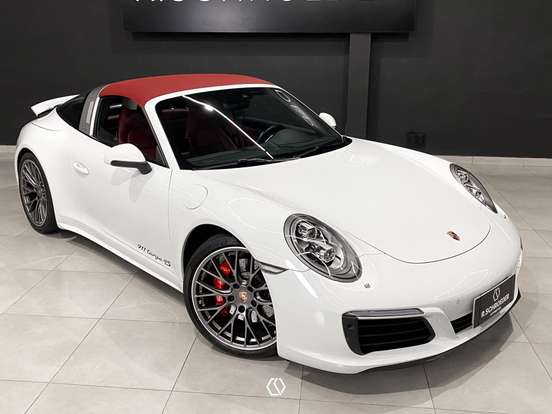 PORSCHE-911-2016