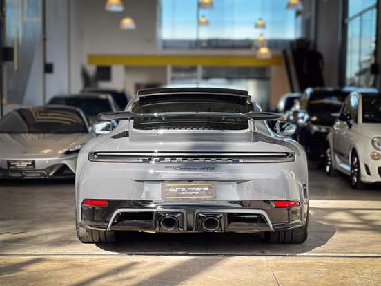 PORSCHE-911-2025