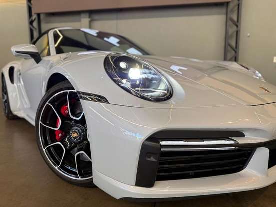 PORSCHE-911-2023