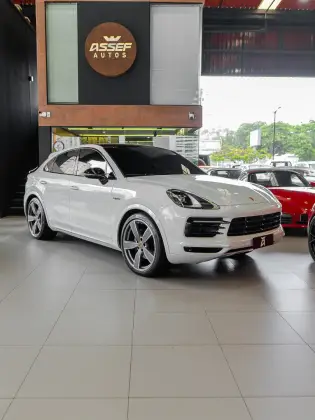 PORSCHE CAYENNE 3.0 V6 E-HYBRID COUPÉ PLATINUM EDITION AWD TIPTRONIC S