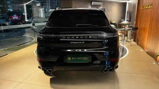 PORSCHE-CAYENNE-2024