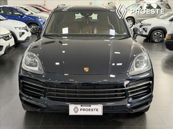 PORSCHE-CAYENNE-2023