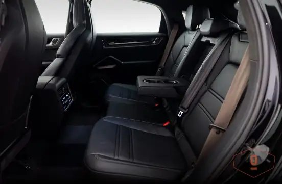 PORSCHE-CAYENNE-2025