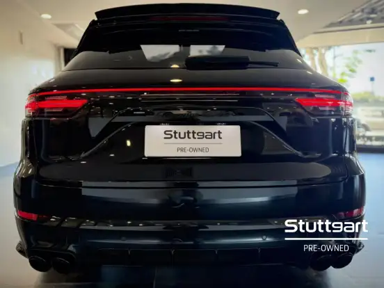 PORSCHE-CAYENNE-2022
