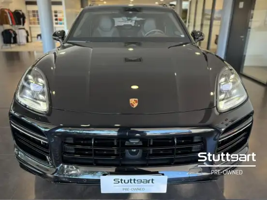 PORSCHE-CAYENNE-2022