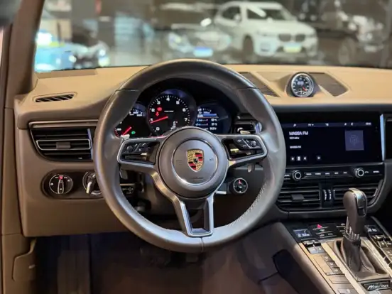 PORSCHE-MACAN-2.0 16V GASOLINA 4P AUTOMÁTICO PORSCHE-MACAN-2020