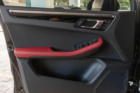 PORSCHE-MACAN-2025