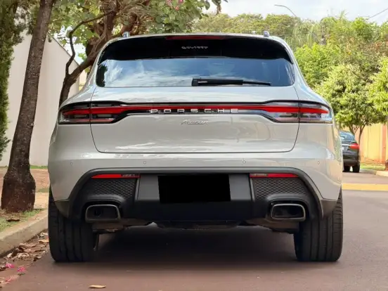 PORSCHE-MACAN-2025