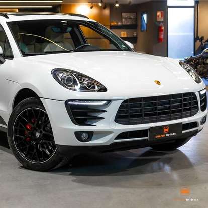 PORSCHE-MACAN-2017