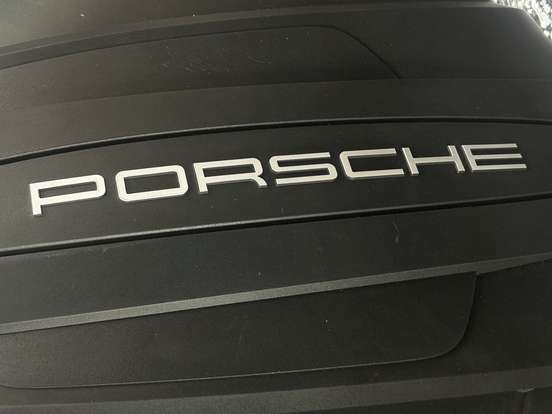 PORSCHE-MACAN-2.0 16V GASOLINA 4P AUTOMÁTICO PORSCHE-MACAN-2019