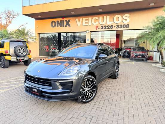 PORSCHE-MACAN-2025