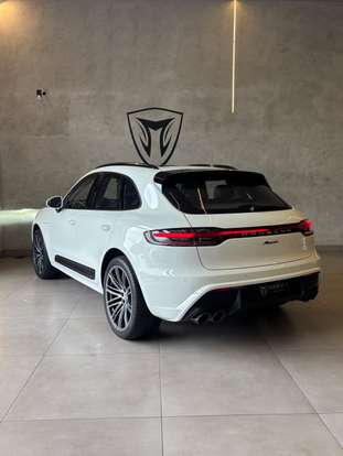 PORSCHE-MACAN-2025