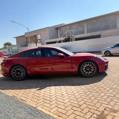 PORSCHE-PANAMERA-2025