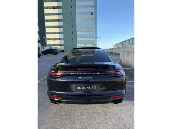 PORSCHE-PANAMERA-2018