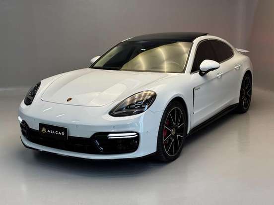 PORSCHE-PANAMERA-2022