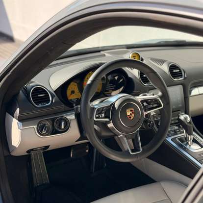 PORSCHE-718-2023