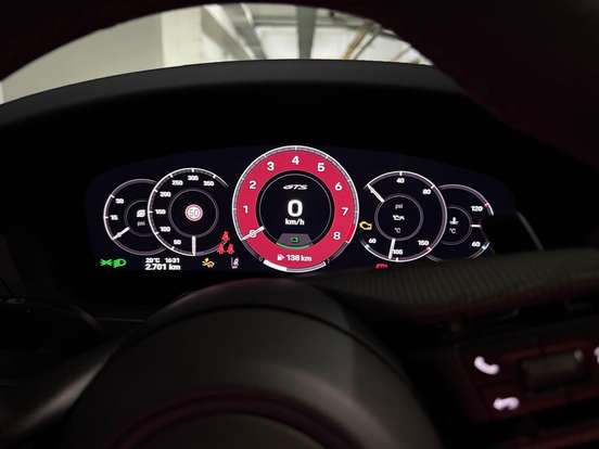 PORSCHE-911-2025