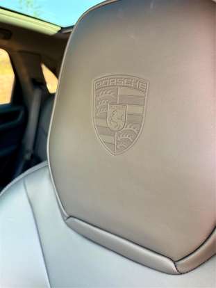 PORSCHE-CAYENNE-2022