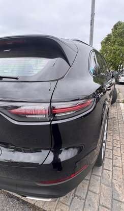 PORSCHE-CAYENNE-2020