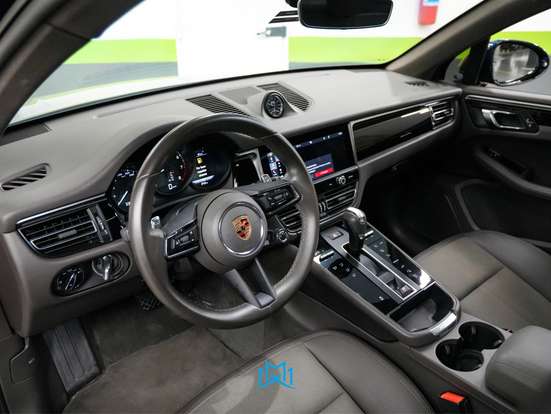 PORSCHE-MACAN-2023