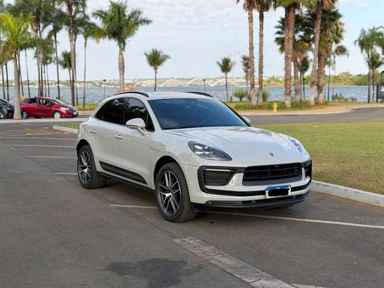 PORSCHE-MACAN-2025