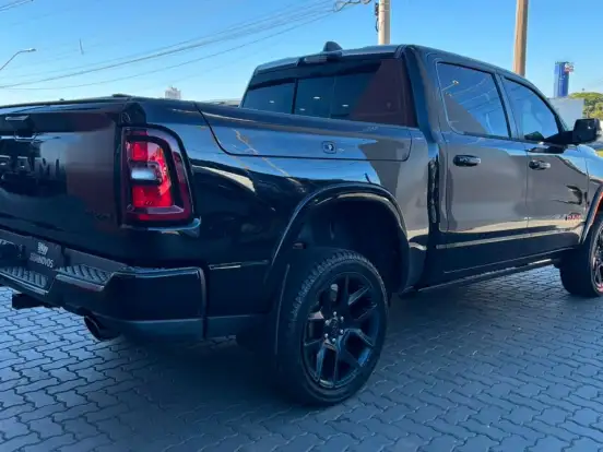 RAM-1500-3.0 HURRICANE 6 BITURBO GASOLINA LARAMIE NIGHT EDITION CD 4X4 AUTOMÁTICO RAM-1500-2024