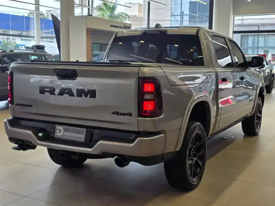 RAM-1500-3.0 HURRICANE 6 BITURBO GASOLINA LARAMIE NIGHT EDITION CD 4X4 AUTOMÁTICO RAM-1500-2025