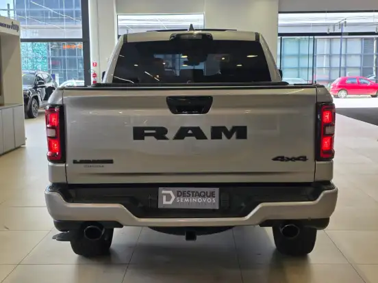 RAM-1500-3.0 HURRICANE 6 BITURBO GASOLINA LARAMIE NIGHT EDITION CD 4X4 AUTOMÁTICO RAM-1500-2025