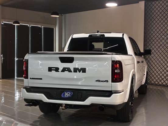 RAM-1500-3.0 HURRICANE 6 BITURBO GASOLINA LARAMIE NIGHT EDITION CD 4X4 AUTOMÁTICO RAM-1500-2024