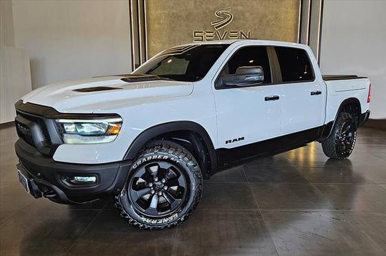 RAM 1500 5.7 V8 GASOLINA REBEL CD 4X4 AUTOMÁTICO