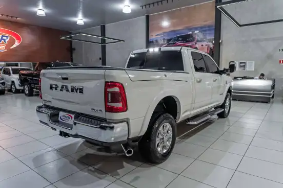 RAM-2500-6.7 I6 TURBO DIESEL LARAMIE CD 4X4 AUTOMÁTICO RAM-2500-2020